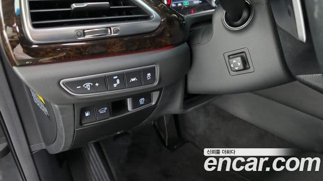 Genesis G90 Premium Luxury, 2019 13