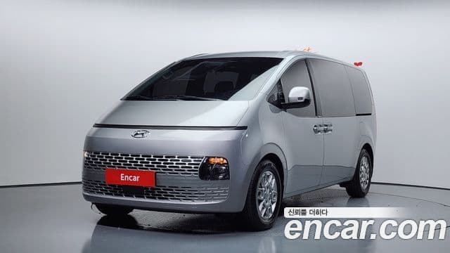 Hyundai Staria Modern, 2023 1