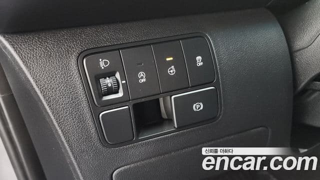 Hyundai Staria Modern, 2023 18