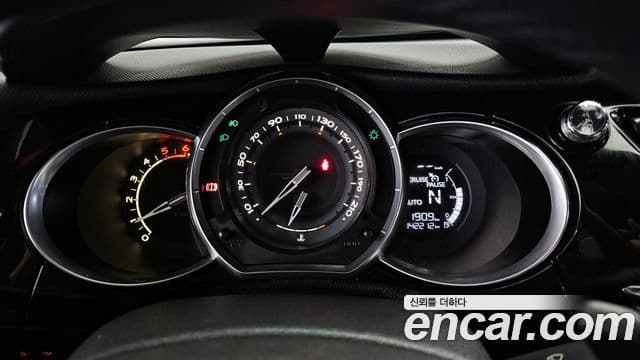 Ситроен / DS DS3 1.6 e-HDi So Chic, 2014 8