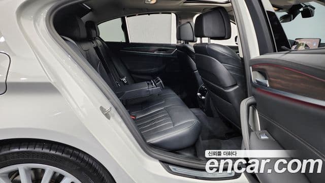 BMW 5시리즈 (G30) Luxury, 2023 все фото