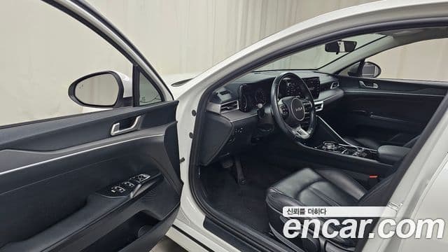 Kia K5 3세대 Trendy, 2022 10