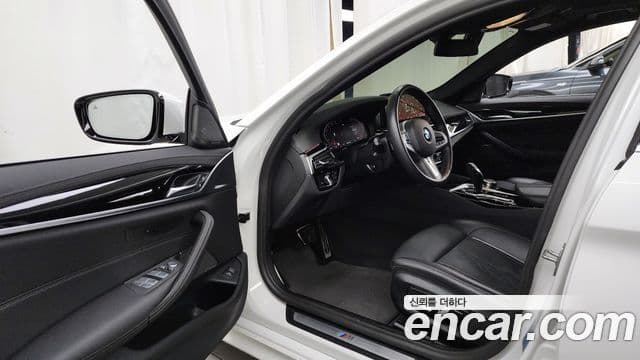 BMW 5시리즈 (G30) 530i M Sport, 2023 10