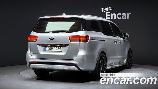 Kia All New Carnival Luxury, 2017 2