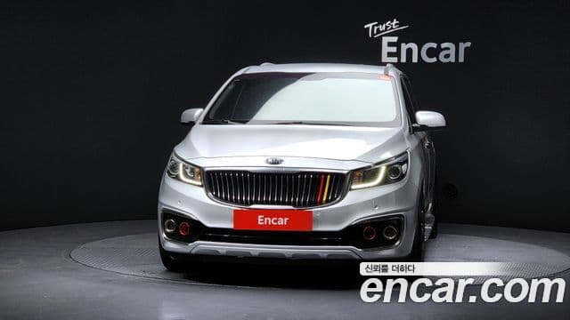 Kia All New Carnival Luxury, 2017 3