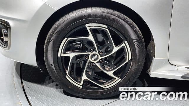 Kia All New Carnival Luxury, 2017 все фото