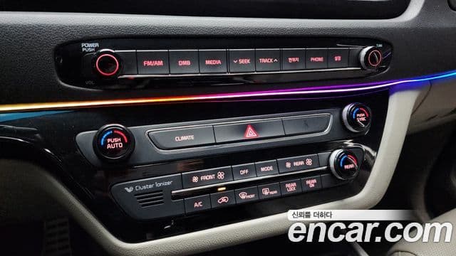 Kia All New Carnival Luxury, 2017 16