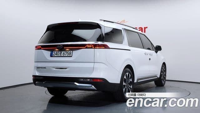 Kia Carnival 4세대 Signature, 2021 2