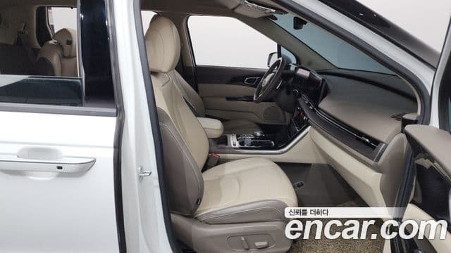 Kia Carnival 4세대 Signature, 2021 11