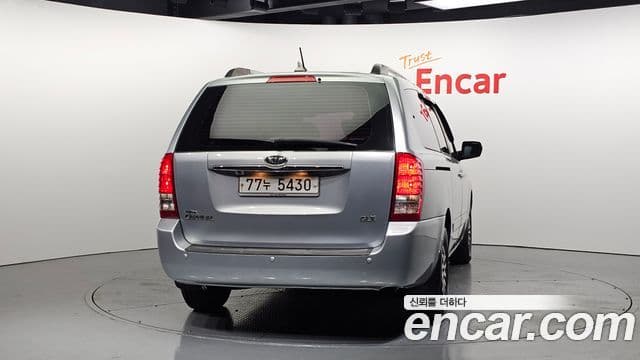 Kia Carnival R R Special, 2010 7