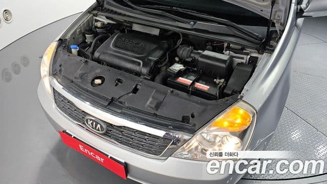 Kia Carnival R R Special, 2010 8