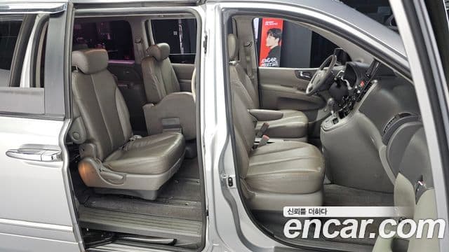 Kia Carnival R R Special, 2010 10