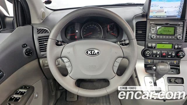 Kia Carnival R R Special, 2010 13