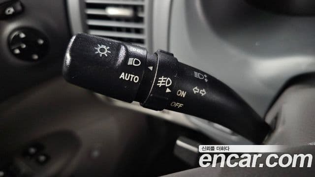 Kia Carnival R R Special, 2010 11