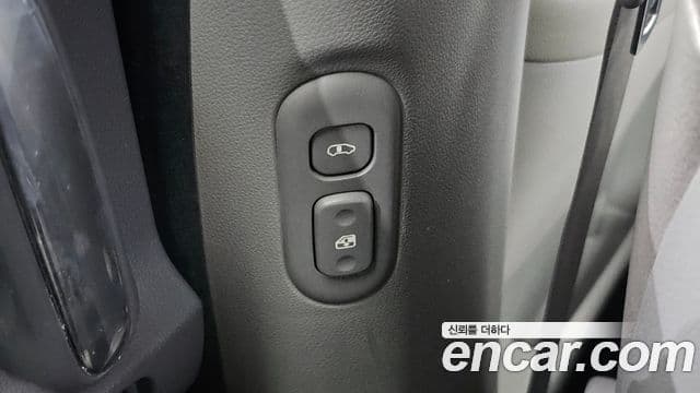 Kia Carnival R R Special, 2010 3