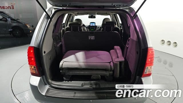 Kia Carnival R R Special, 2010 19