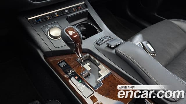 Lexus New ES350 XV60, 2014 9