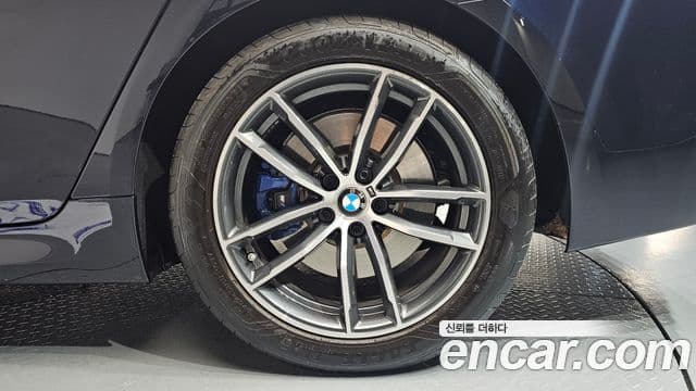 BMW 5시리즈 (G30) 520i M Sport, 2023 все фото