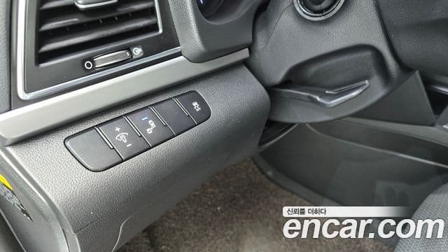 Hyundai Avante AD 1.6 GDI Value Plus, 2018 15