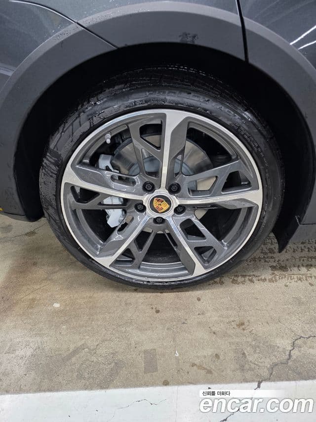 Porsche 타이칸 турбо Cross Turismo, 2024 3
