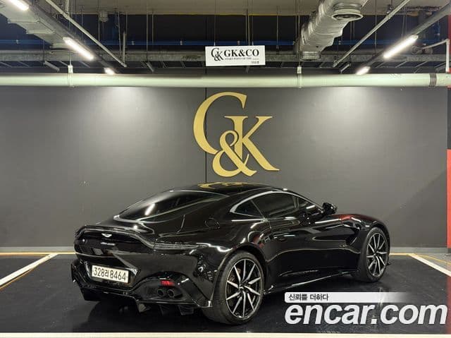 Aston Martin 밴티지 2세대 4.0 V8 купе, 2020 все фото