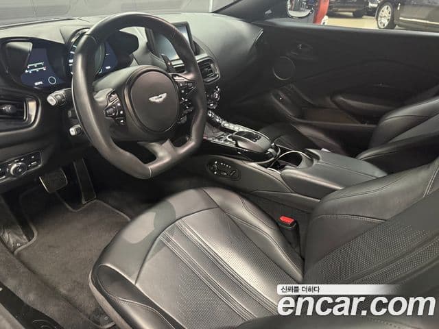 Aston Martin 밴티지 2세대 4.0 V8 купе, 2020 8