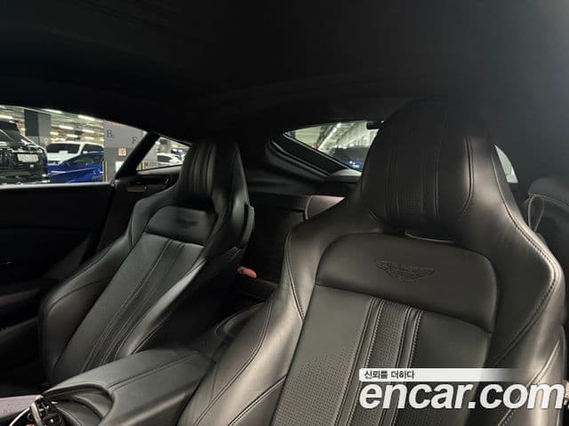 Aston Martin 밴티지 2세대 4.0 V8 купе, 2020 9