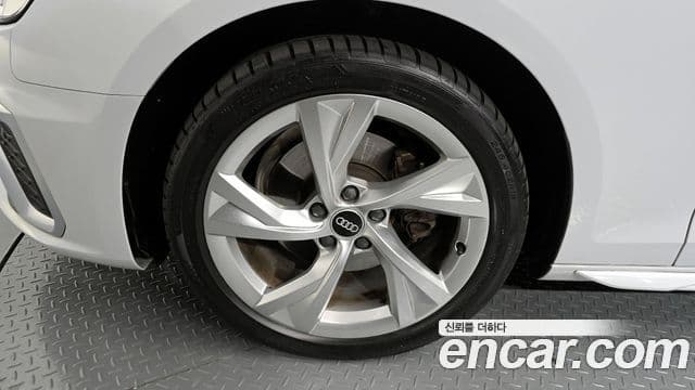 Audi A4 (B9) Premium, 2021 все фото