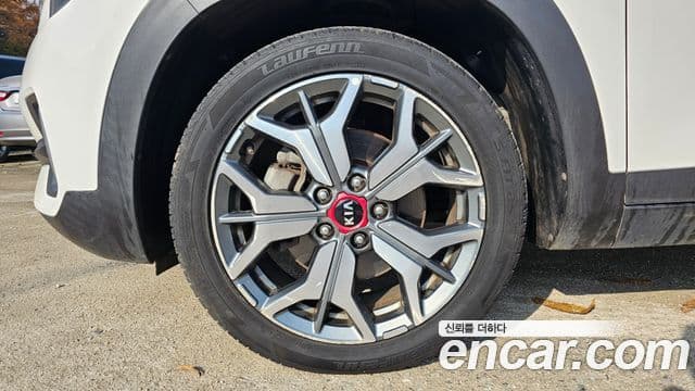 Kia Seltos Signature, 2021 все фото