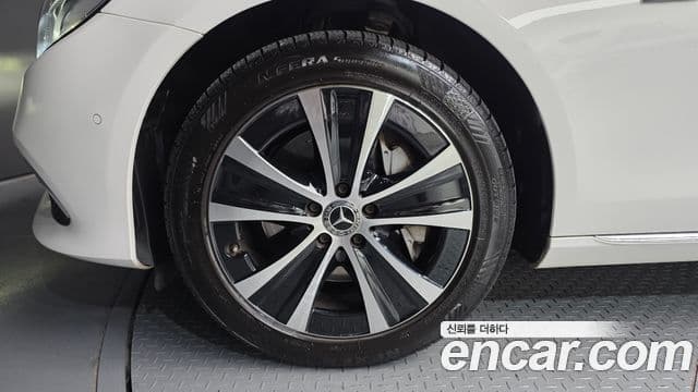 Mercedes-Benz E-класс W213 Exclusive, 2020 все фото