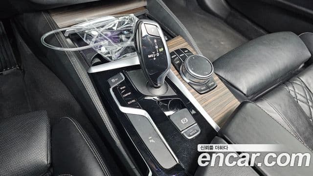 BMW 5시리즈 (G30) 530i xDrive Luxury Plus, 2019 9