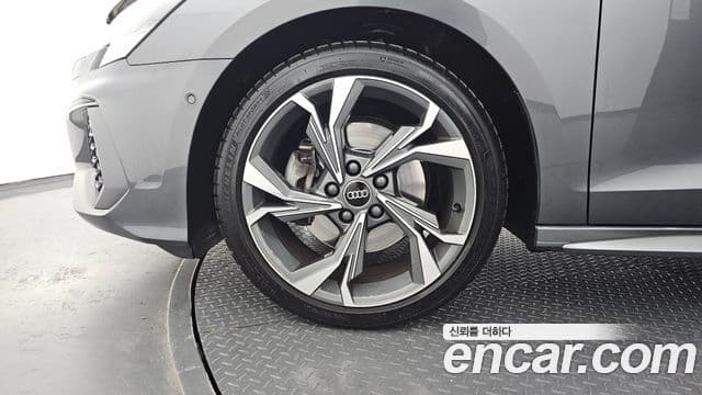 Audi A3 (8Y) Premium, 2023 все фото