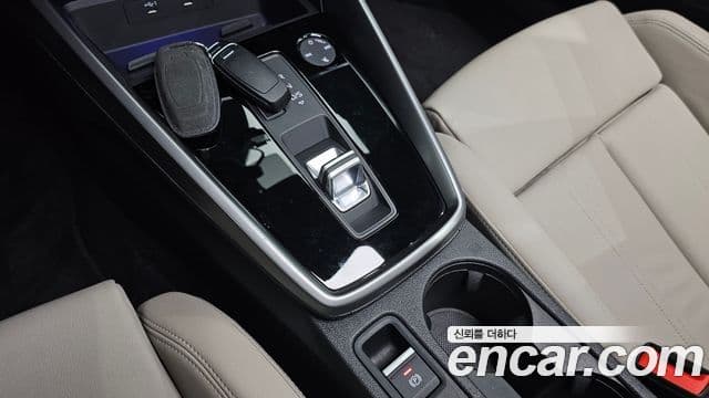 Audi A3 (8Y) Premium, 2023 9