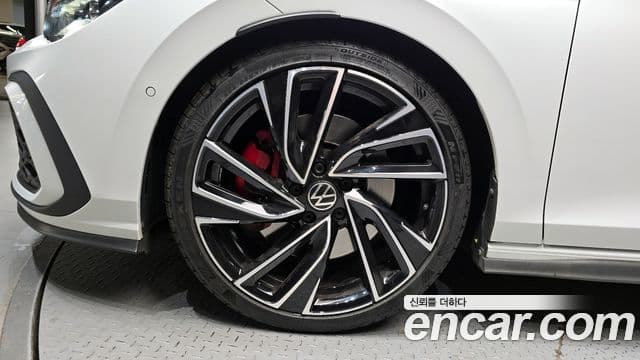Volkswagen Гольф 8세대 2.0 GTI, 2023 все фото