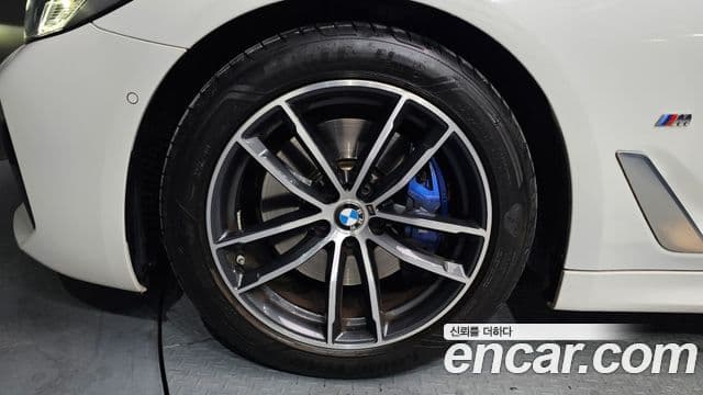 BMW 5시리즈 (G30) 520i M Sport, 2023 все фото