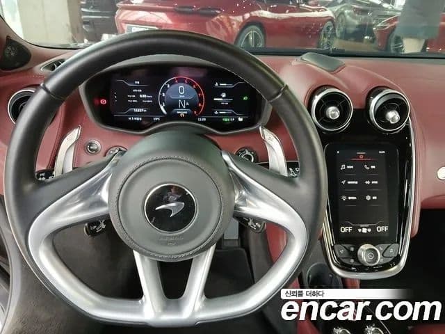 맥라렌 GT, 2021 11