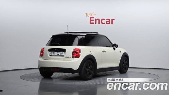 Mini Cooper D 3세대, 2016 2
