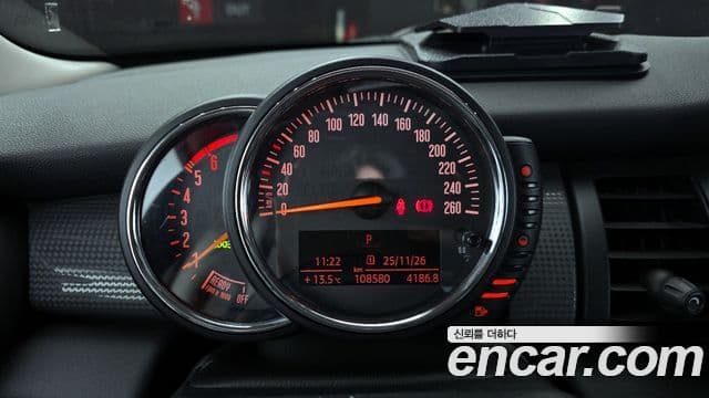 Mini Cooper D 3세대, 2016 8