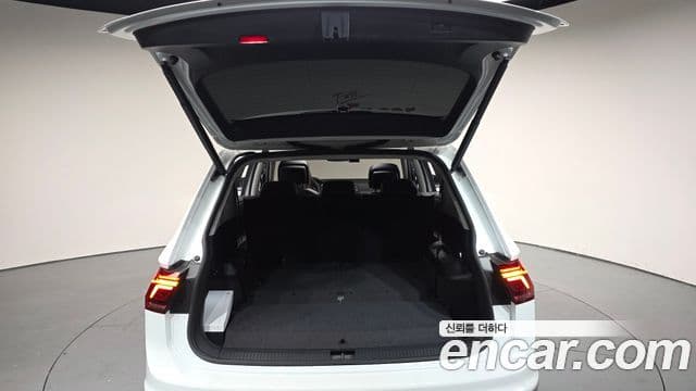 Volkswagen Tiguan Allspace Prestige, 2024 20