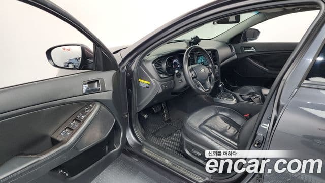 Kia K5 Prestige, 2012 10