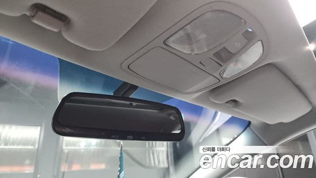 Hyundai YF Sonata чёрный, 2011 18