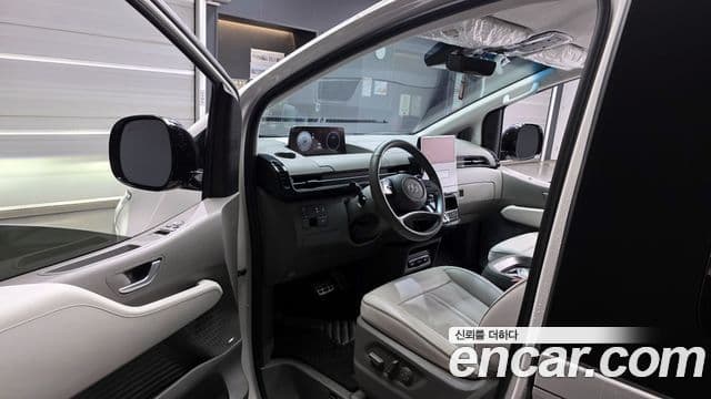 Hyundai Staria Inspiration, 2024 10