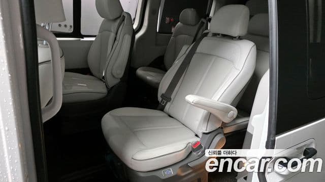 Hyundai Staria Inspiration, 2024 11