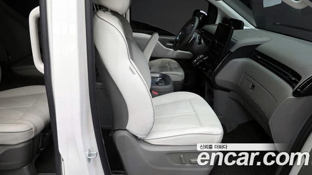 Hyundai Staria Inspiration, 2024 12