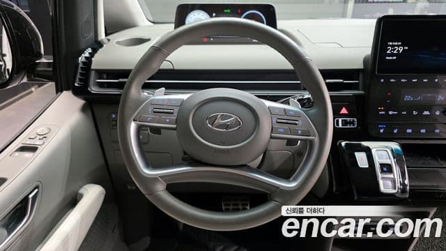 Hyundai Staria Inspiration, 2024 13
