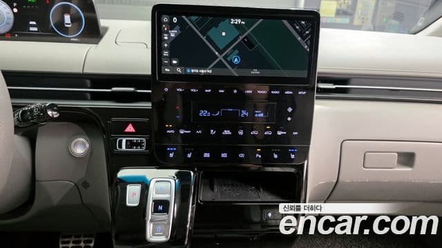 Hyundai Staria Inspiration, 2024 17