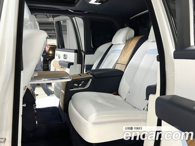 Rolls-Royce Cullinan, 2020 12