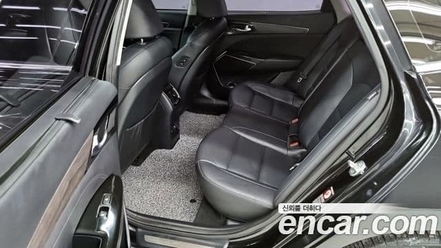 Kia K7 Premier 3.0 LPI Prestige(арендный автомобиль), 2020 11
