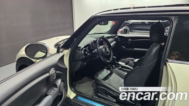 Mini Cooper D 3세대, 2014 11