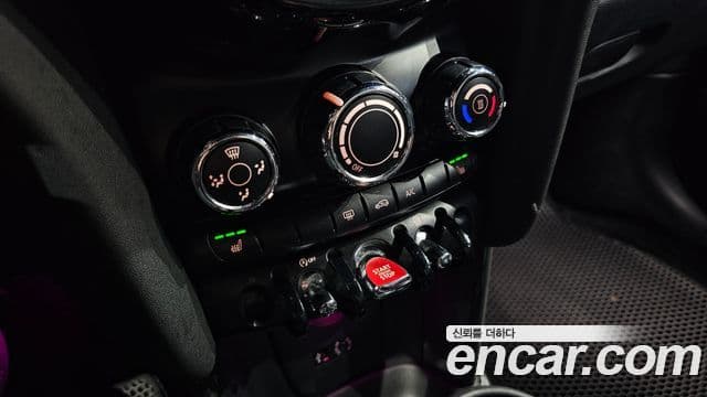 Mini Cooper D 3세대, 2014 16